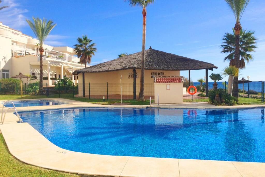 Penthouse Bermuda Beach 2 Estepona Exteriör bild