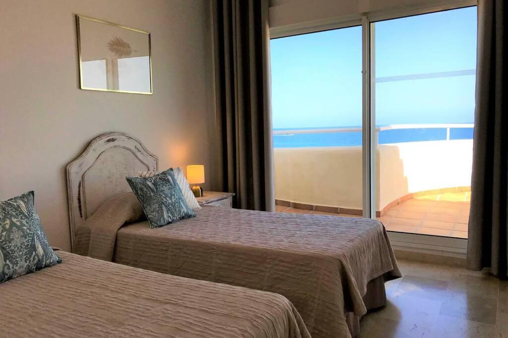 Penthouse Bermuda Beach 2 Estepona Exteriör bild